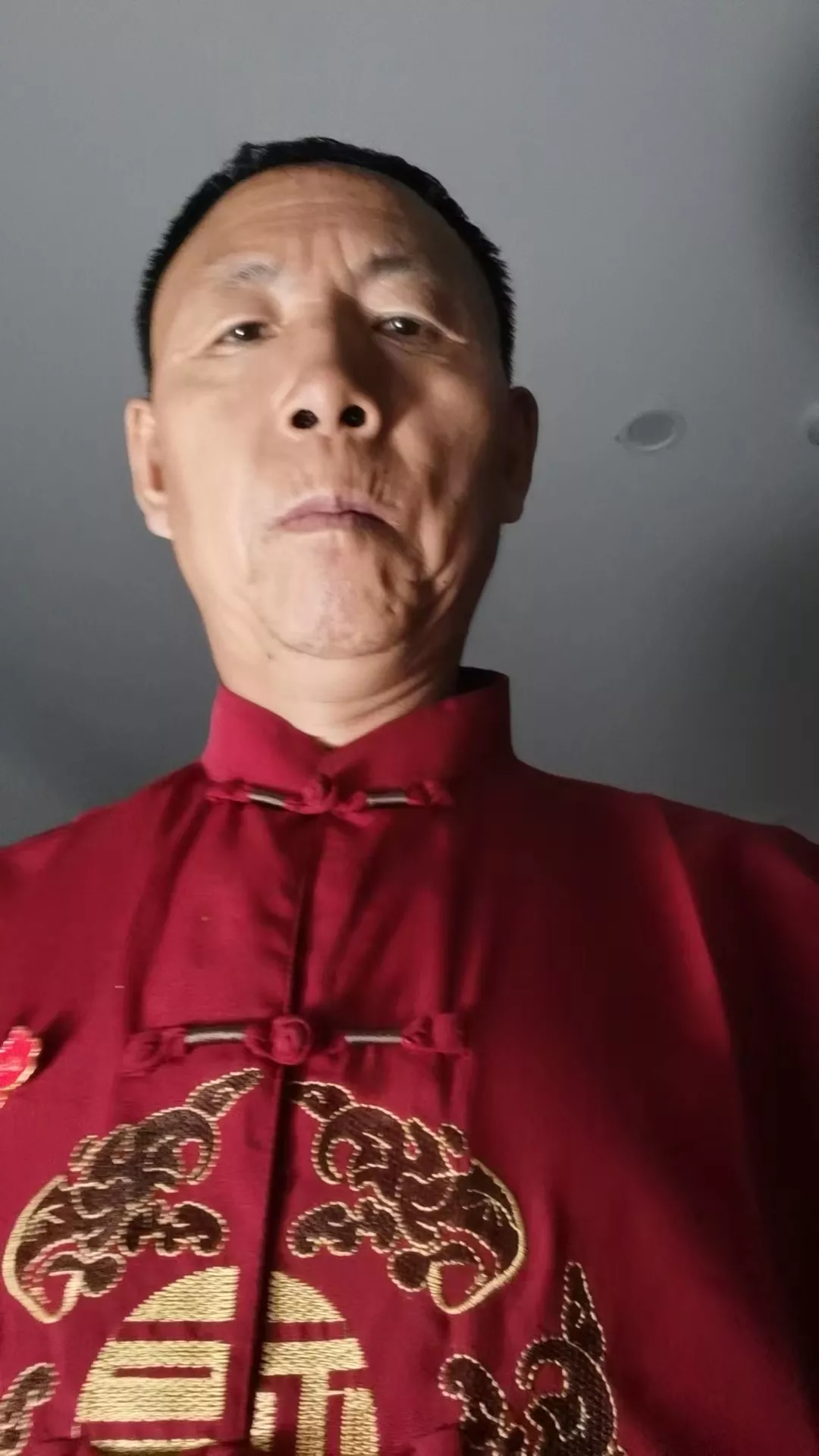 内蒙古赤峰市【吕占杰】特长：祖传的口腔癌，鼻咽癌，骨癌，心脑血管病，风寒，风湿，类风湿，痛风